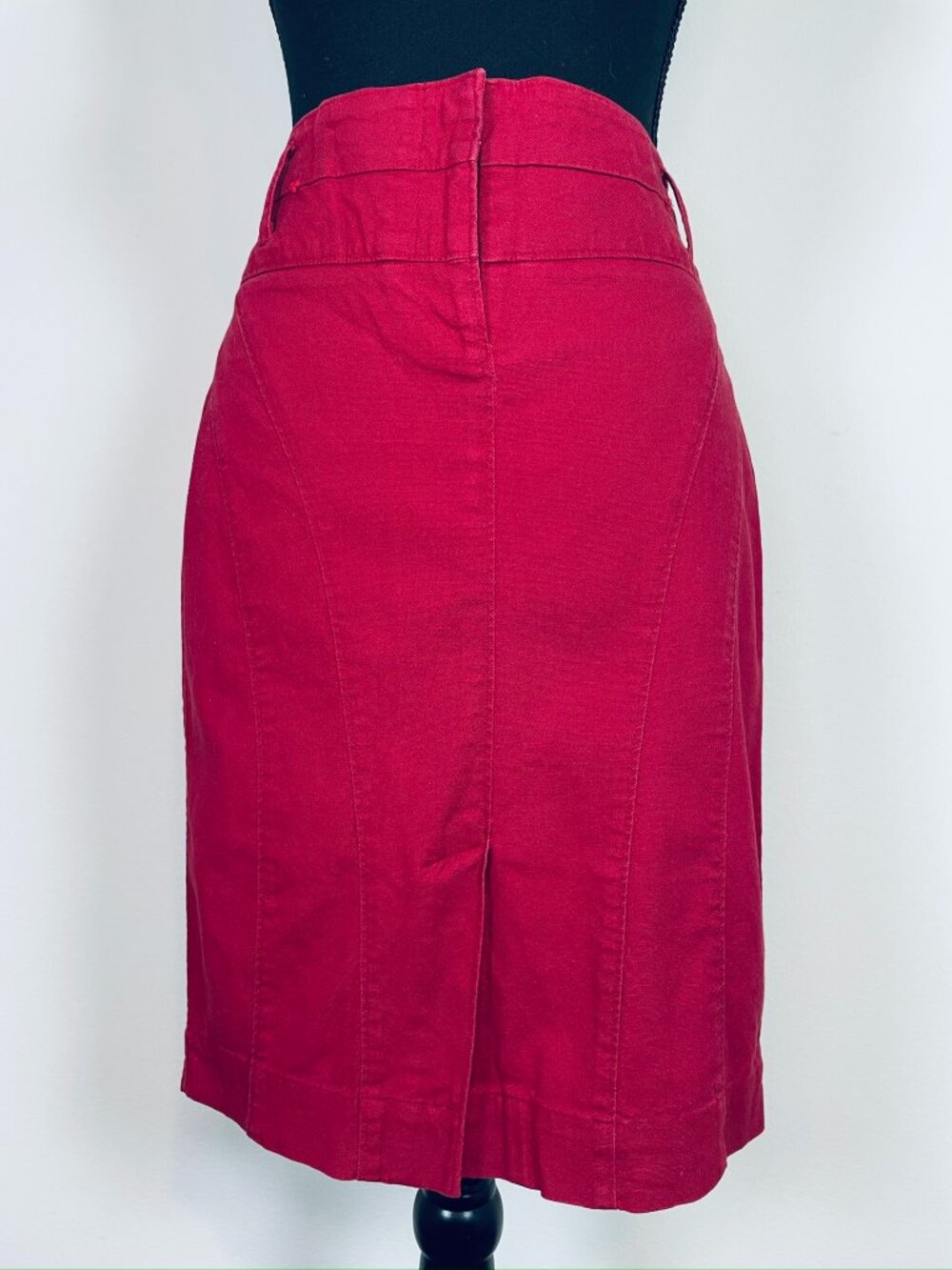 ARDEN B. red fitted stretch cotton skirt, size 0